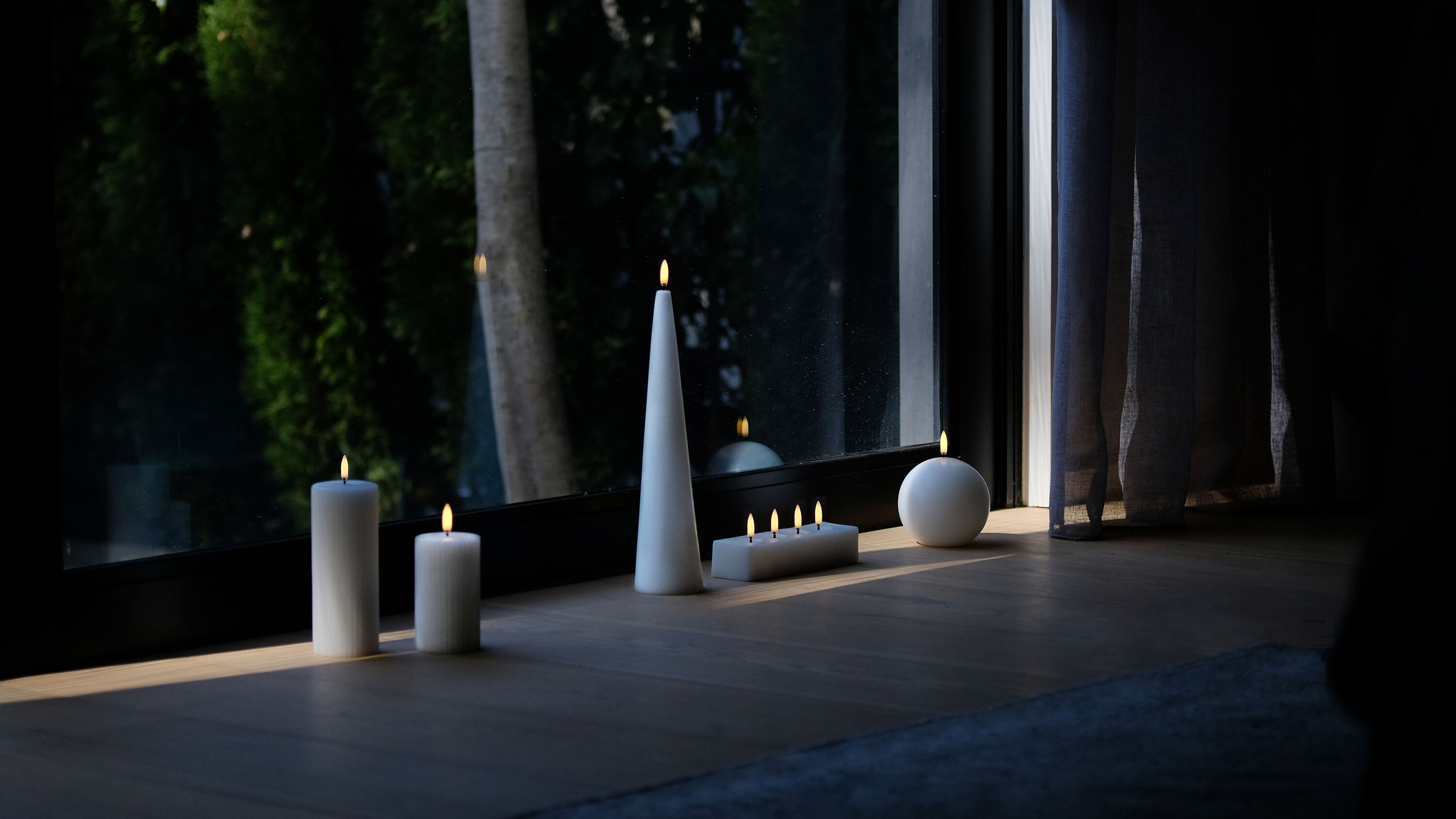 Uyuni LED Cone Candle 30cm nordic white