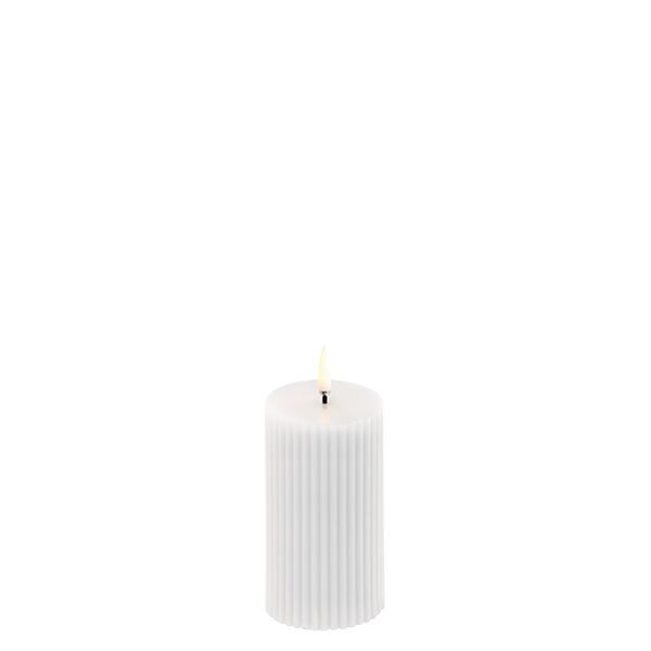UL-PI-NWG06010 Uyuni LED Stumpenkerze 5,8x10cm Nordic White geriffelt